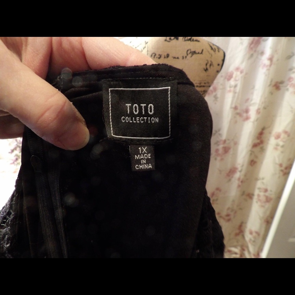 TOTO Collection Plus Size Black Lace dress - Picture 6 of 6